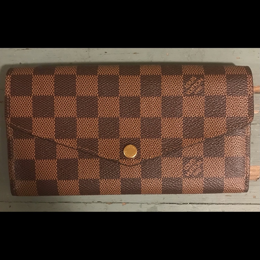 Authentic Louis Vuitton wallet, Brand new